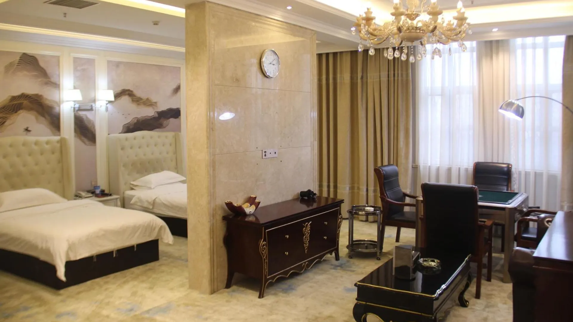 Zhengzhou Riverside International Holiday Hotel